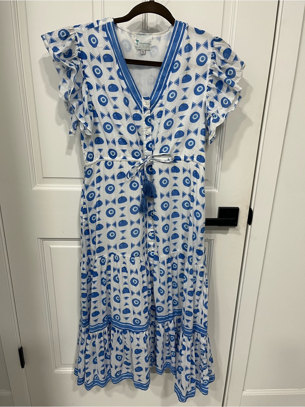 Cute for Labor Day! Isla Payal blue and white geometric print dress.